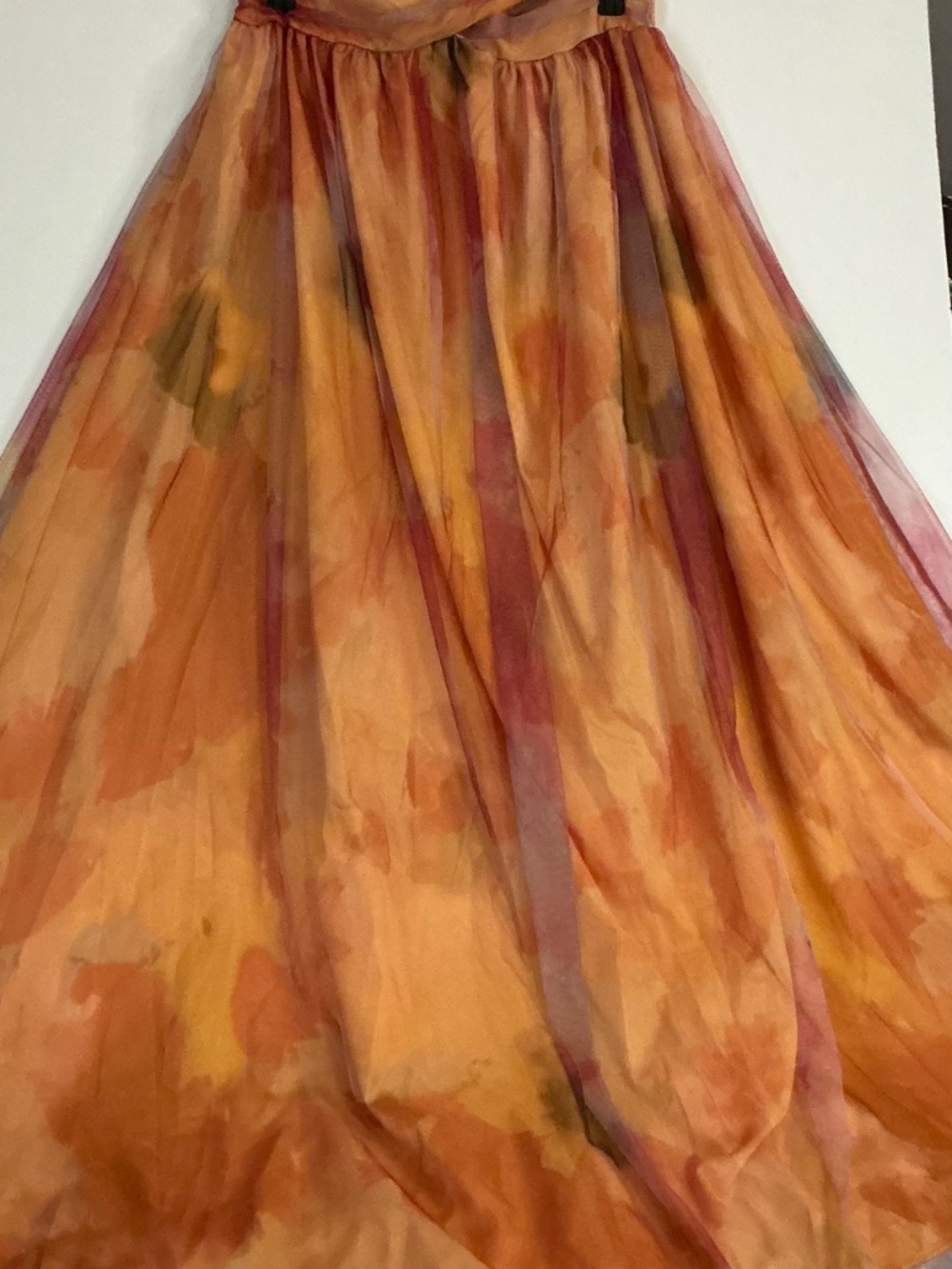 Cindy Beautiful Floral Print Maxi dress Medium NWOT - Picture 8 of 11